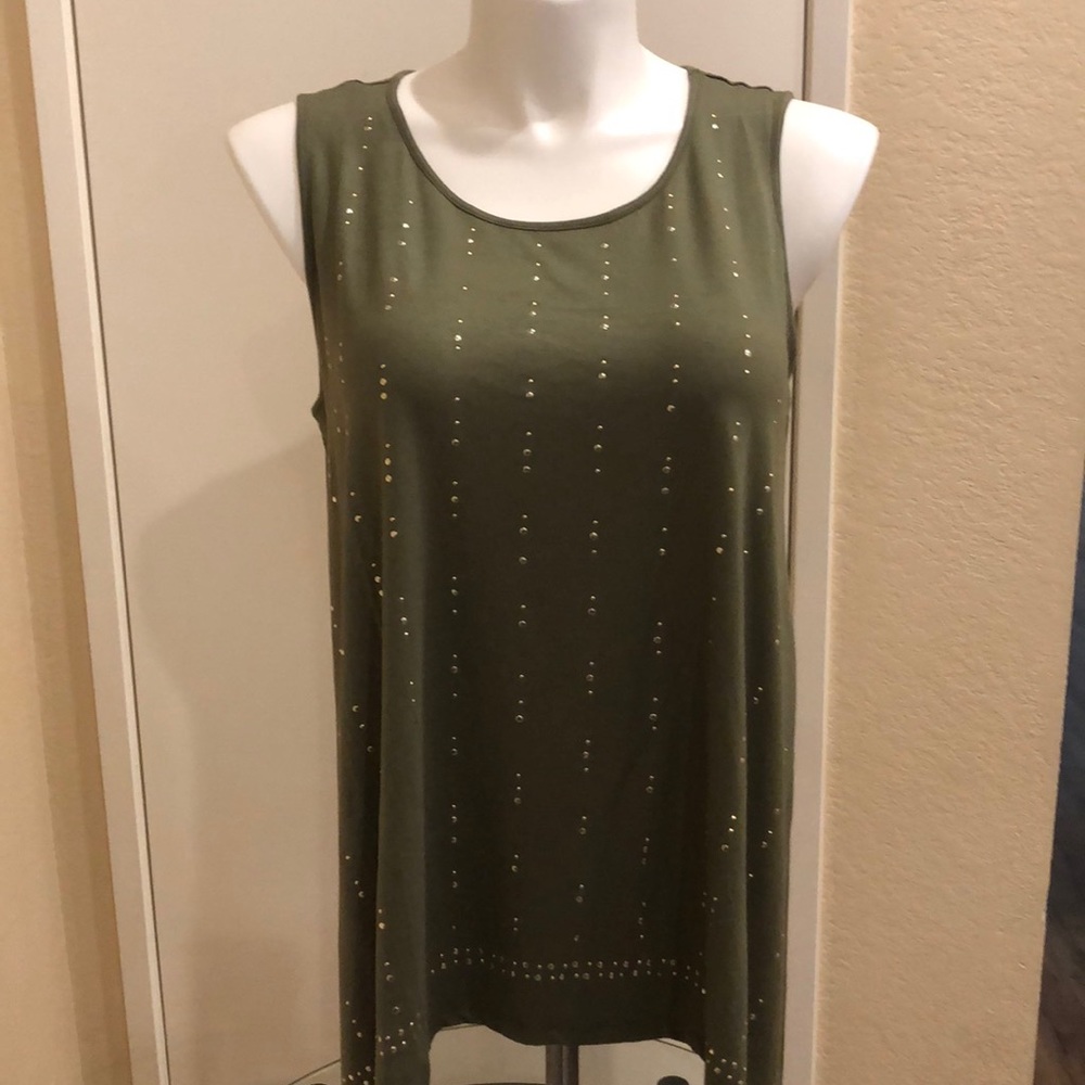 Westport Green with Gold Sleeveless Top